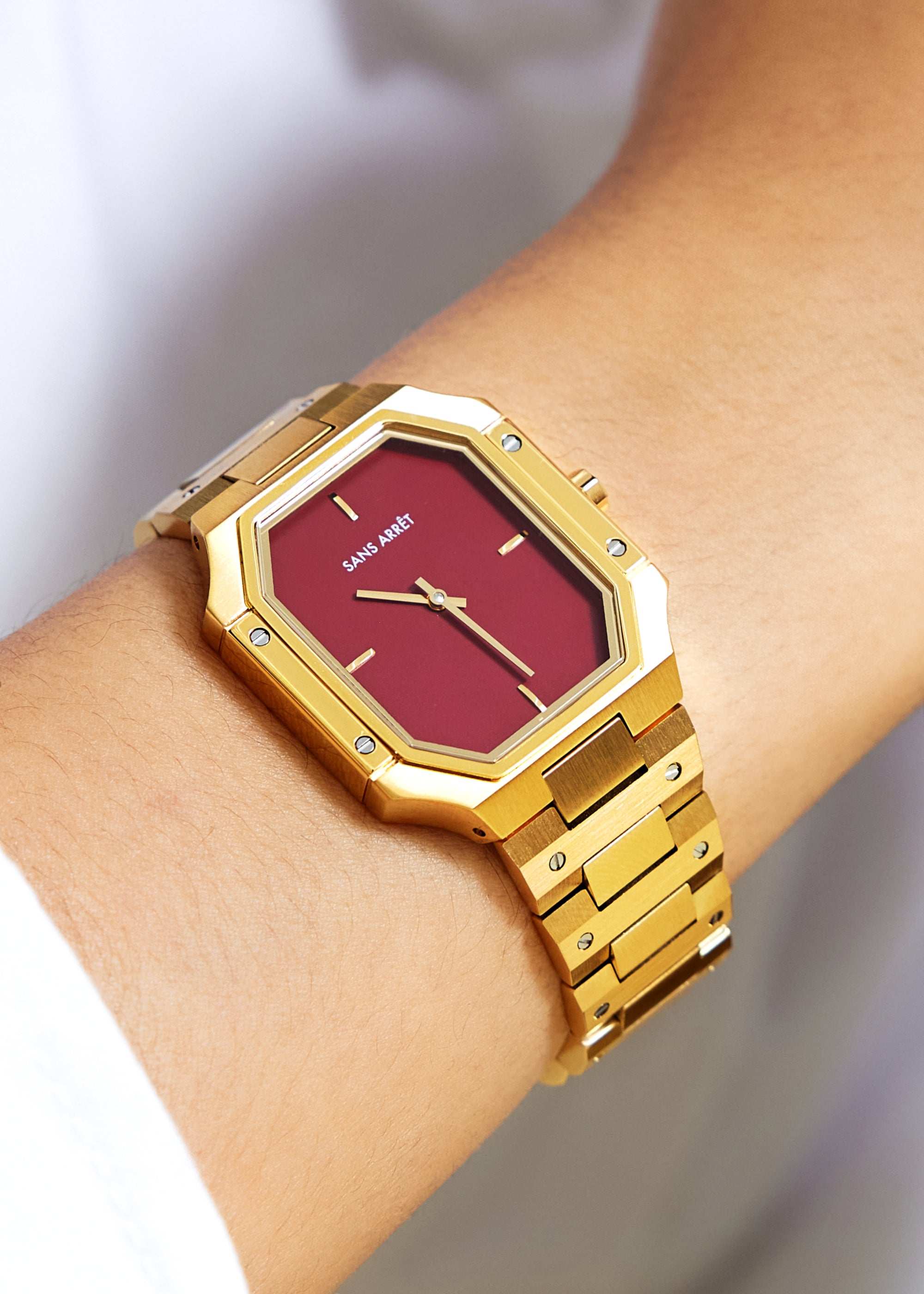 AMBITIONIST - Red Carpet